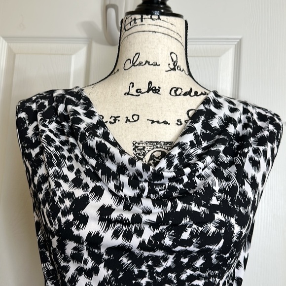 Vessos Cowl Neck Black White Animal Print Fit Flare Dress NWT Size M -Fits Small - Picture 11 of 12